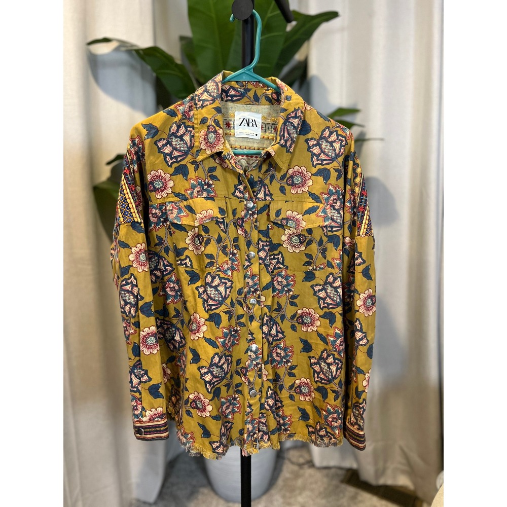 Zara Mustard Yellow Floral Embroidered Button Down Shirt Frayed Hem Small